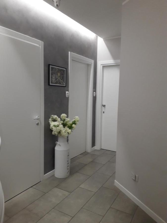 Interno 1 Ciampino Roma Luxury Apartment Con Balcone Exterior photo