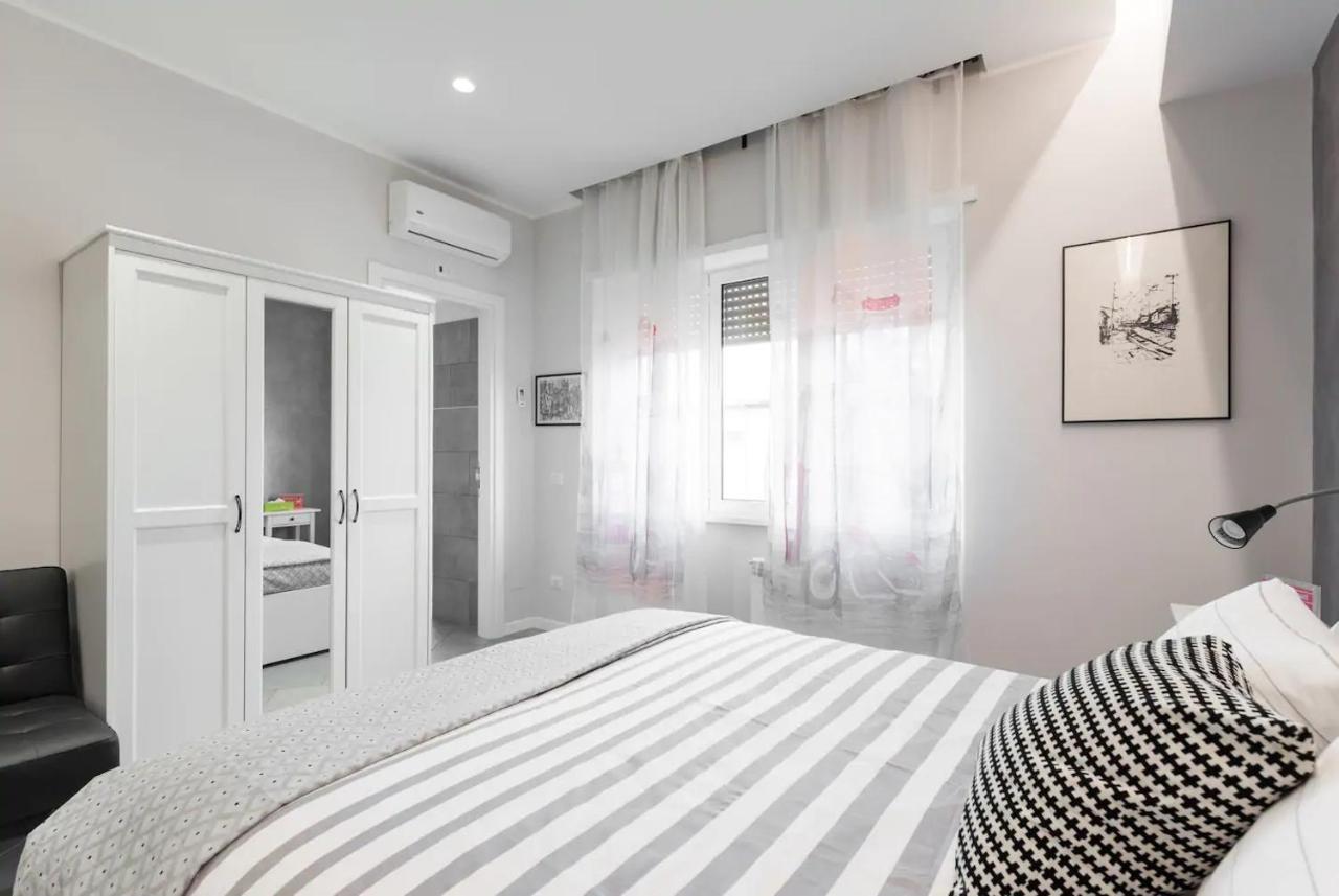 Interno 1 Ciampino Roma Luxury Apartment Con Balcone Exterior photo